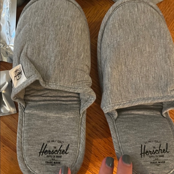 Herschel Supply Company Heather Gray travel amenity kit - Picture 2 of 5